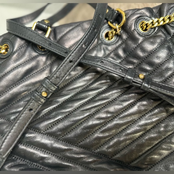 Tory Burch Kira backpack in quilted matelasse leather - Picture 14 of 17